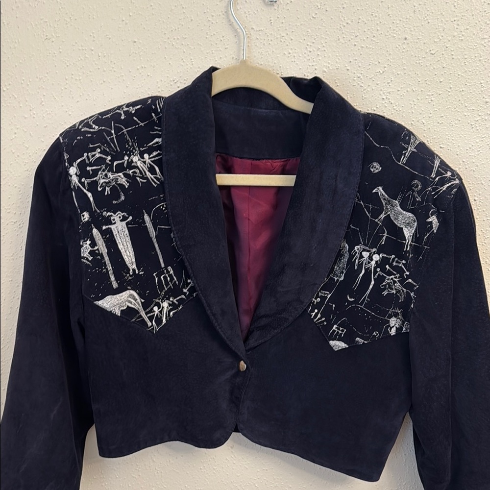 Elegant Black Women's Jacket with Animal Print